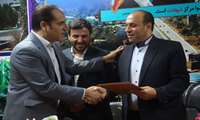 فرماندار شهرستان پیشوا از زحمات دکتر زینی وند در طرح ملی کنترل فشارخون با اهداء لوح سپاس تقدیر و تشکر نمود.